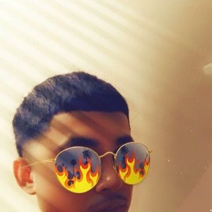 Meet your Posher, Adrian